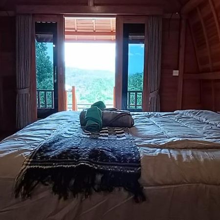 Giri Swari Homestay Sidemen  Bagian luar foto