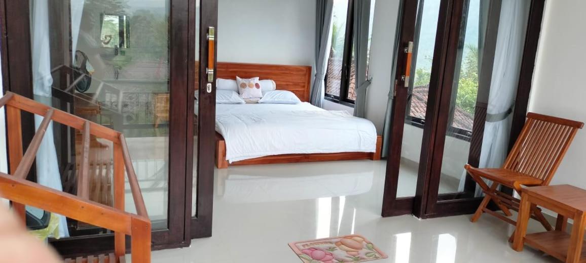 Giri Swari Homestay Sidemen  Bagian luar foto