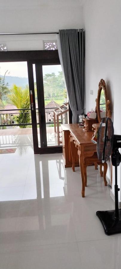 Giri Swari Homestay Sidemen  Bagian luar foto